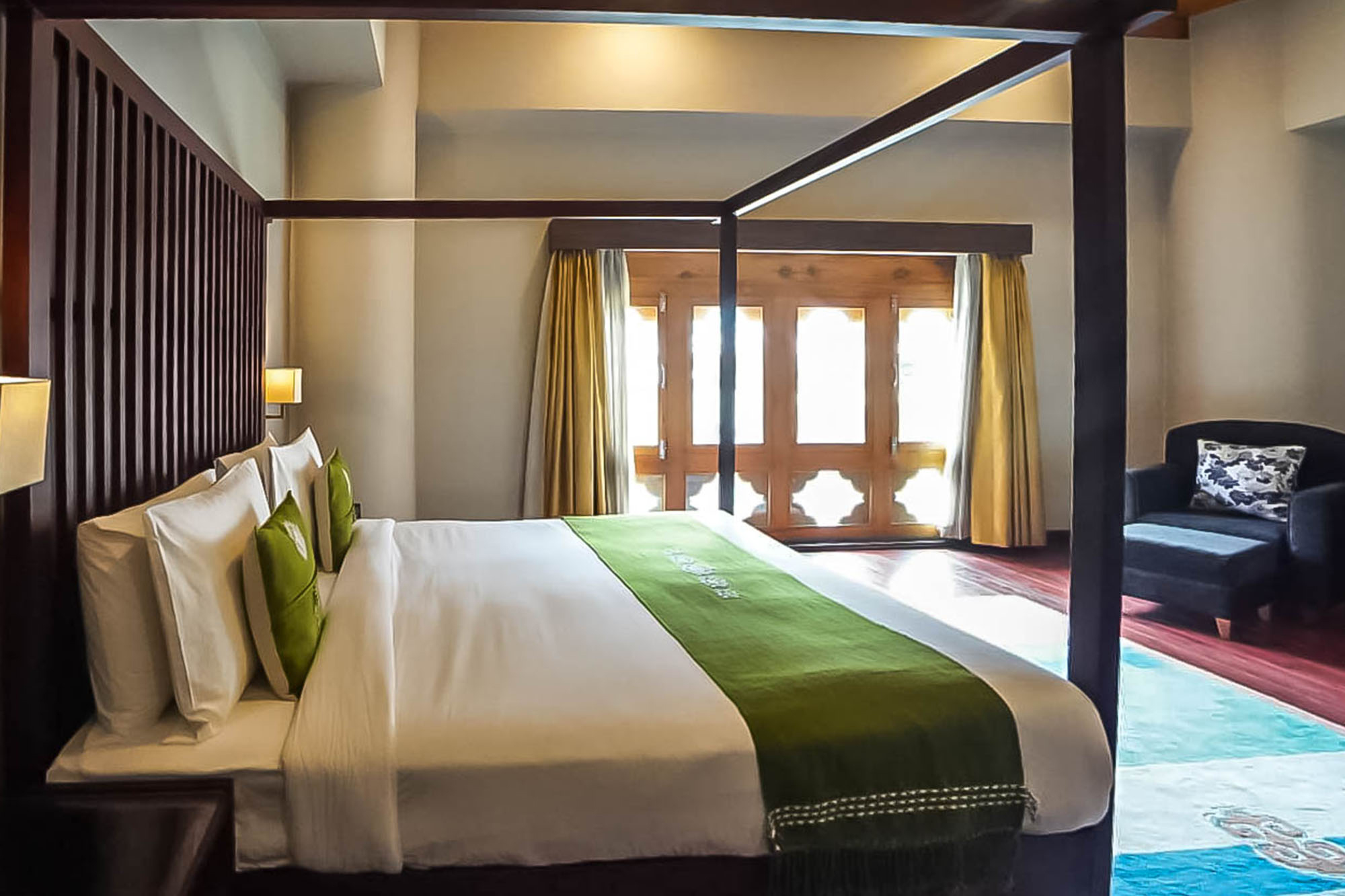 City Hotel