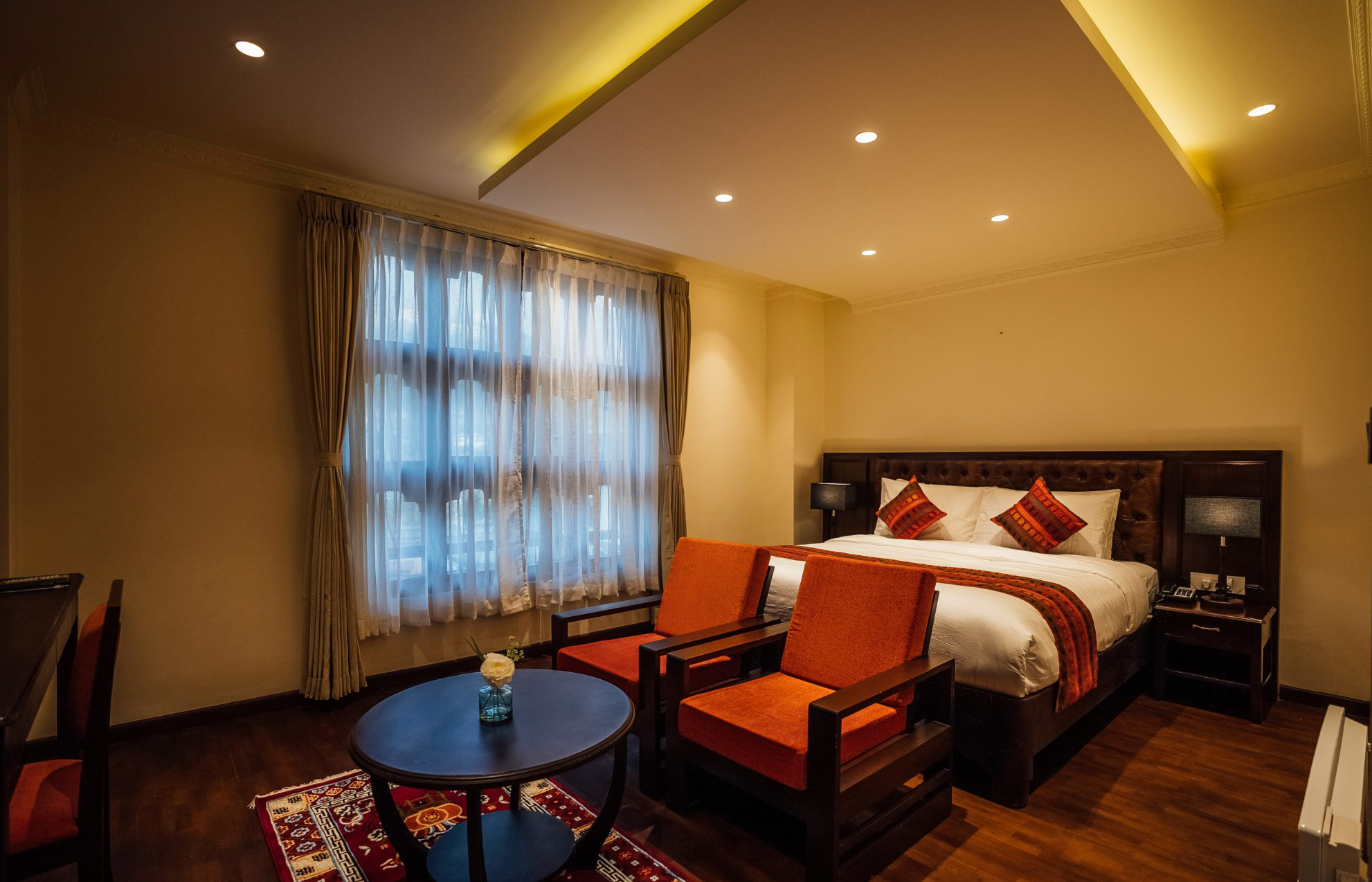 Lhaki Hotel