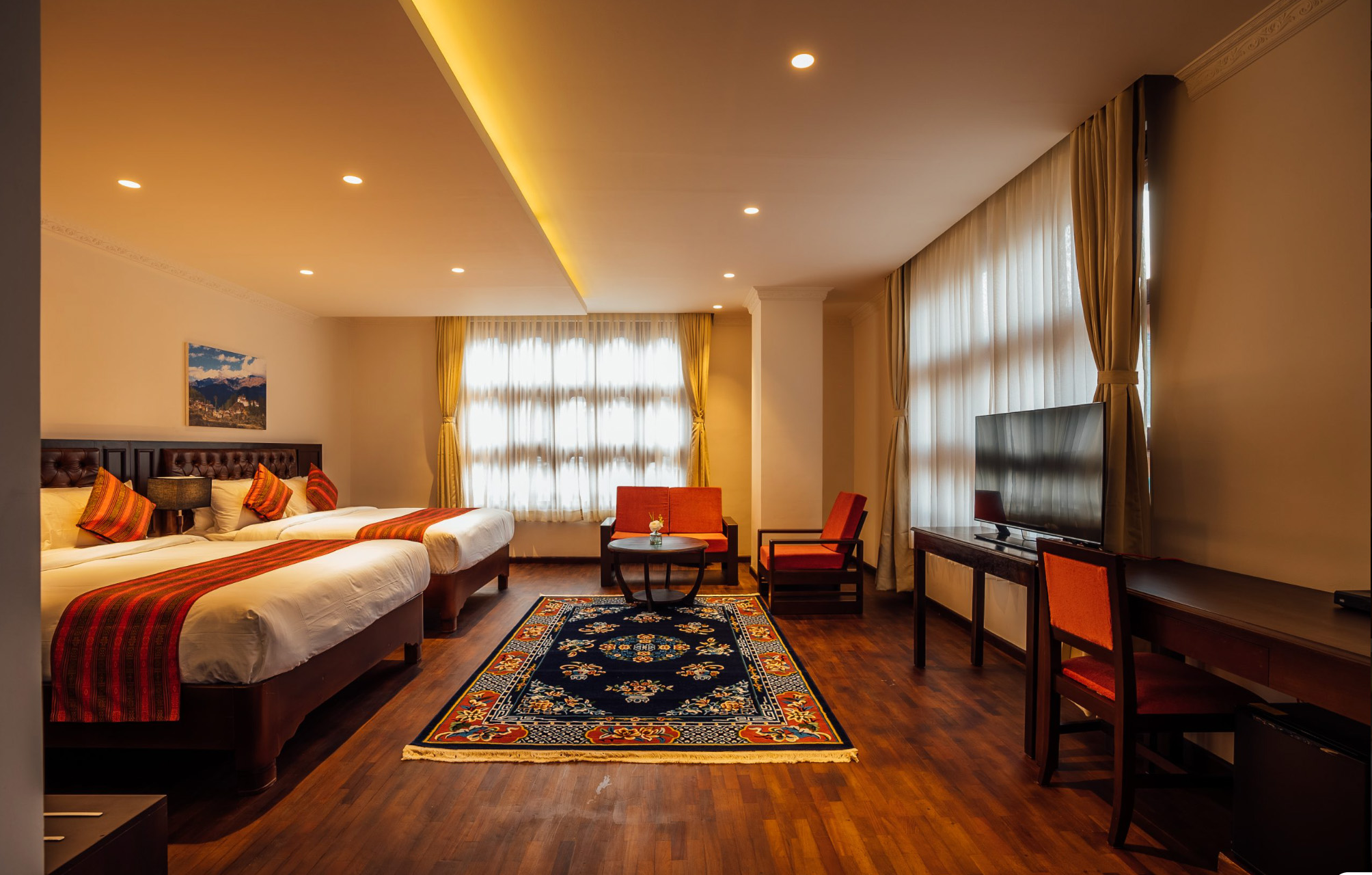 Lhaki Hotel